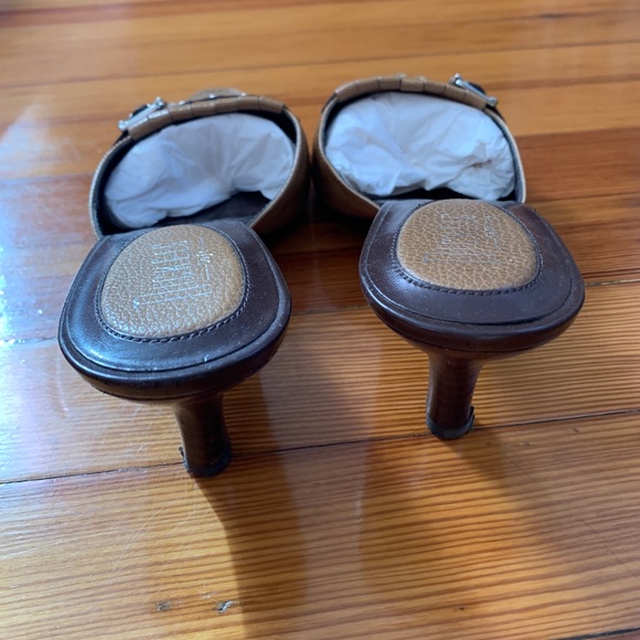 Nickels Soft Brown & Tan Leather T-Garroway Heel - Picture 3 of 3